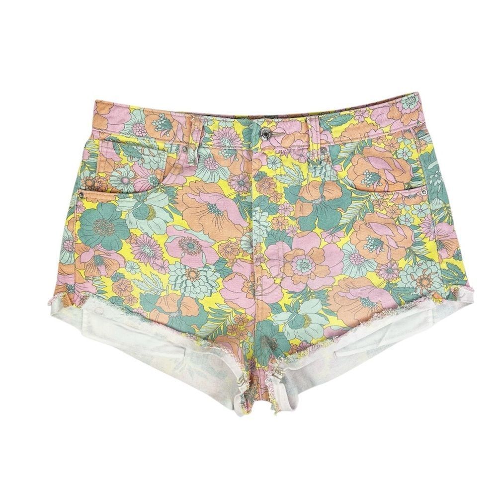 Wild Fable Highest Rise Cheeky 70s Hippie Floral Cutoff Jean Shorts Size 10